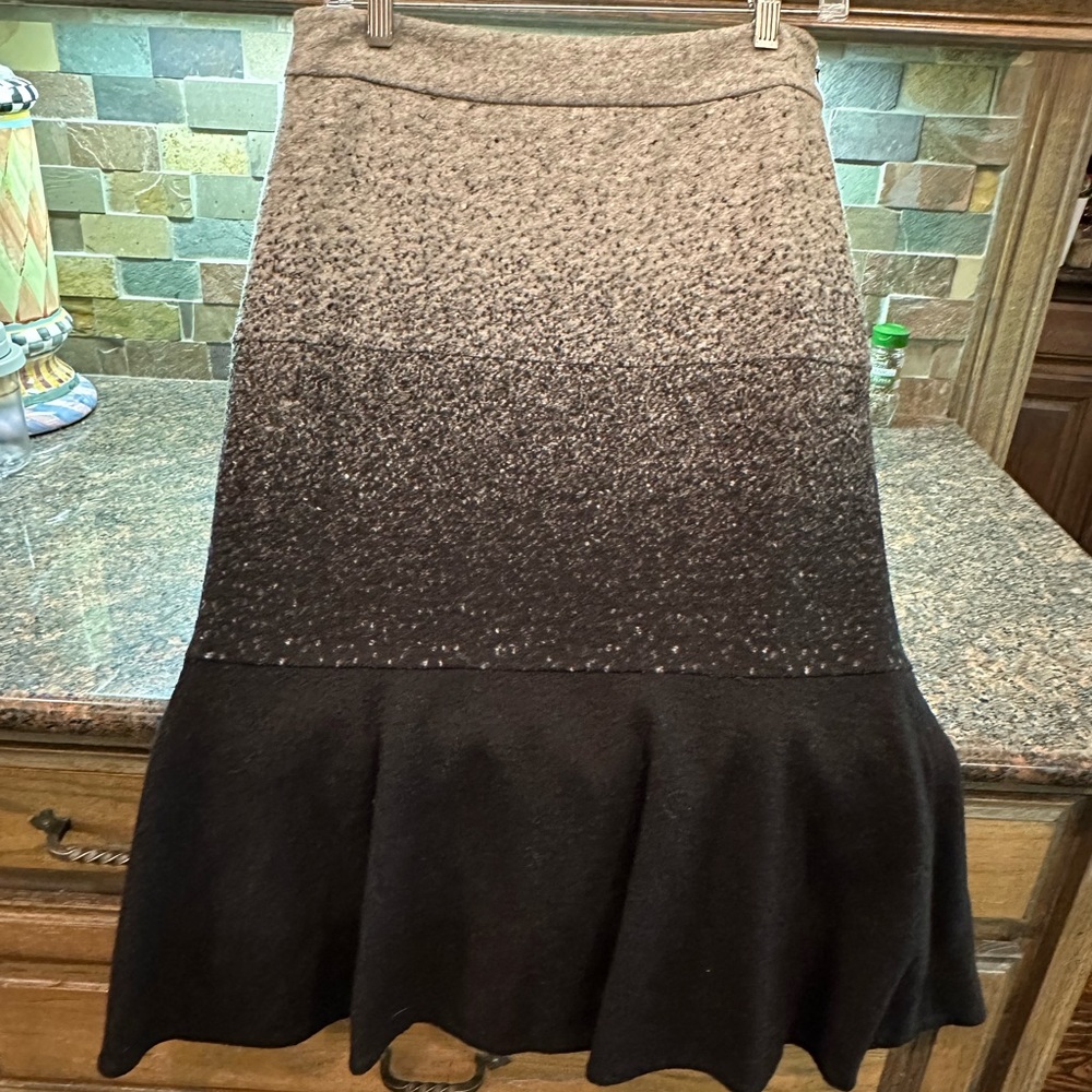 Like new- Etcetera skirt in size 4. Grey to black fully lined . Quality 100 %